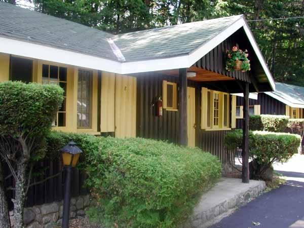 לייק ג'ורג' Amber Lantern Efficiency Cottage חדר תמונה